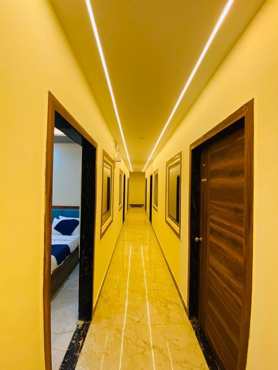 Ys Taj Hotel - Agra Εξωτερικό φωτογραφία